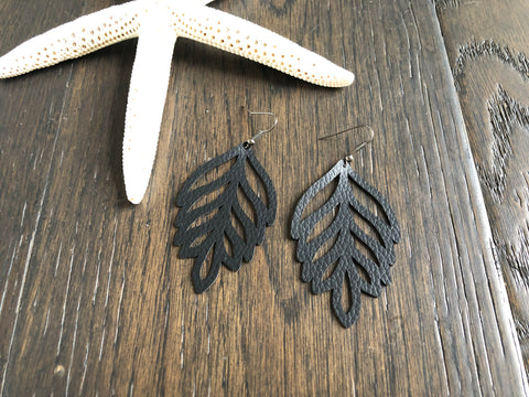 Open Leaves - Black